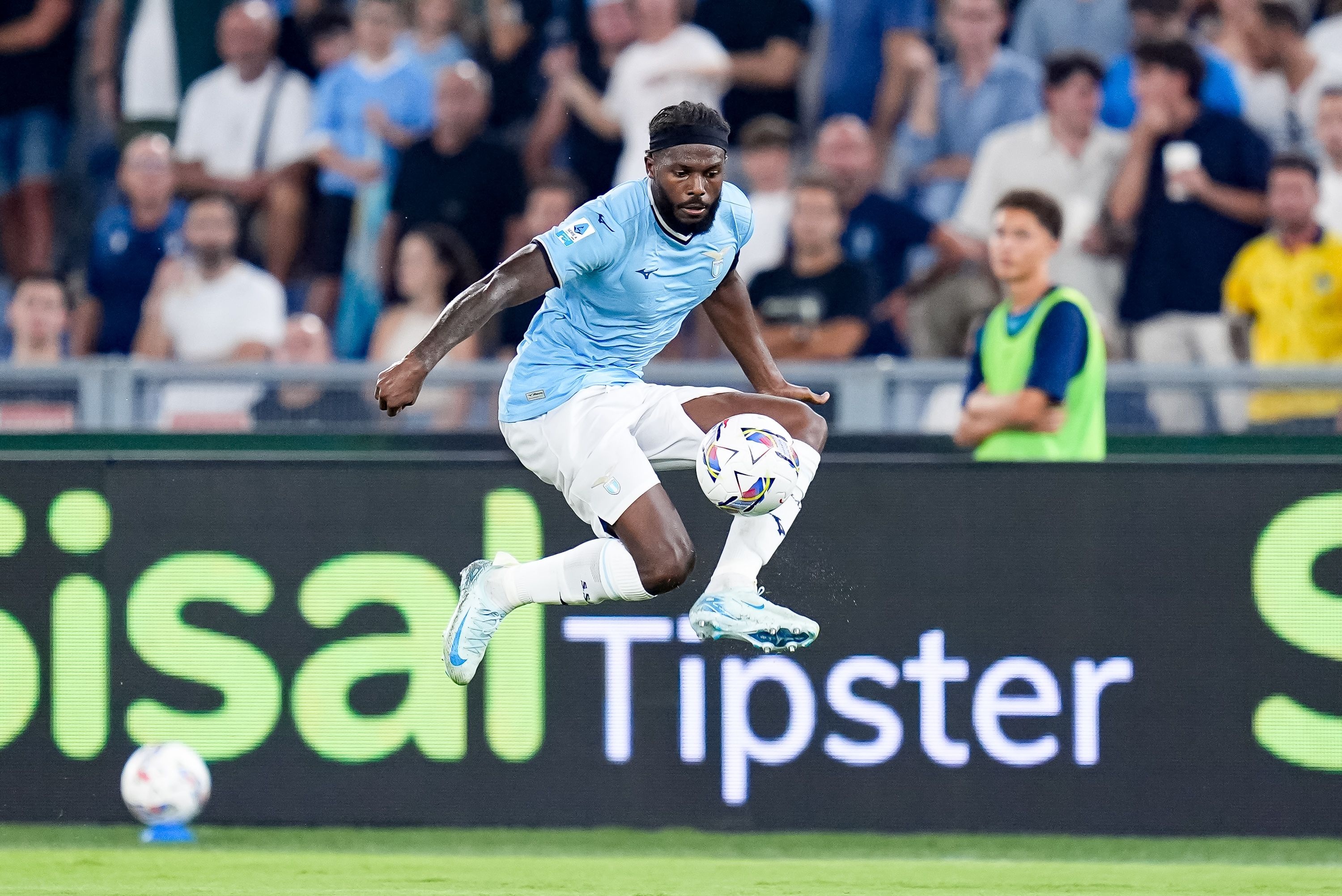 意媒：尤文左后卫引援首选塔瓦雷斯，拉齐奥要价不低于3500万欧