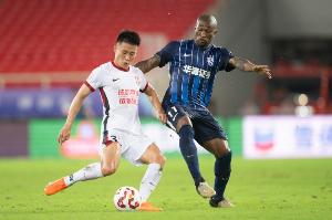 开云官网-武汉三镇vs成都蓉城现场观众人数：14765人