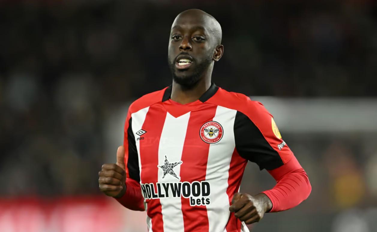 开云-小蜜蜂足球总监：在维萨发声明后，放他走是对各方最好的决定