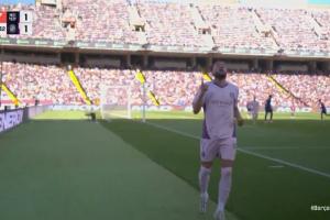 开云下载-主场被扳平！巴萨后场出球失误，布林德助攻丹朱马单刀破门